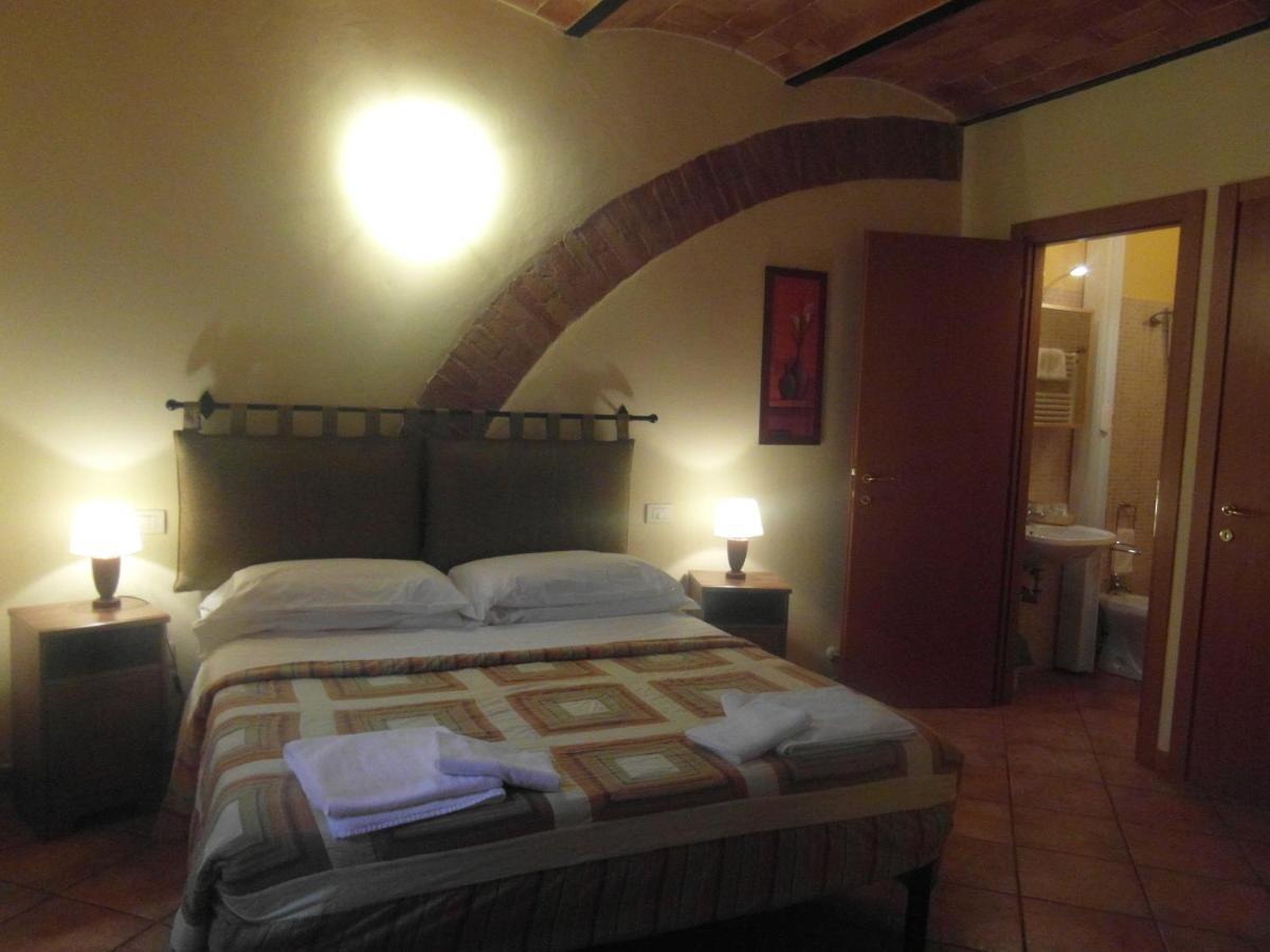 B&B Gli Archi Siena Cameră foto